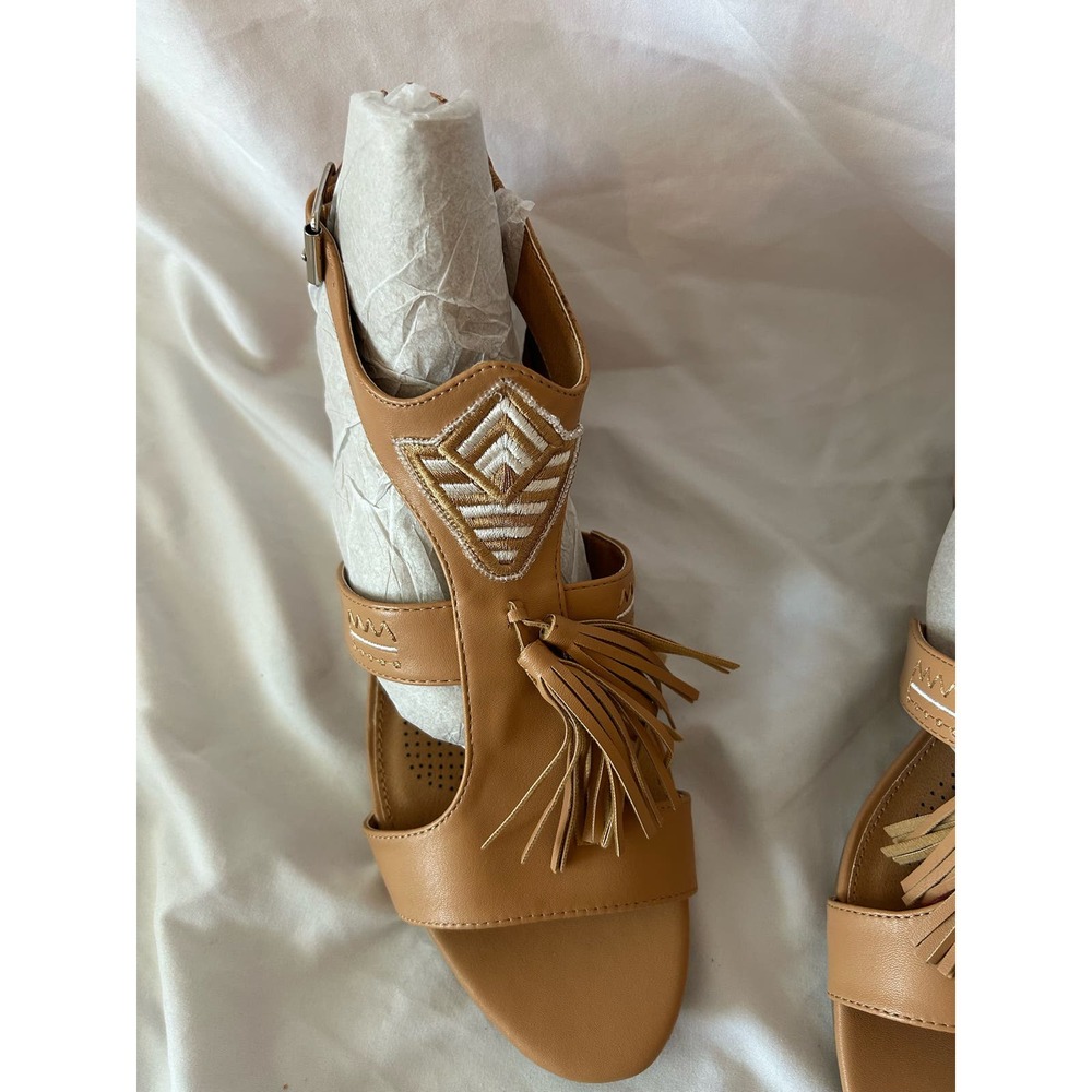 Comfortview Tassel Tan Strappy Sandals size 11